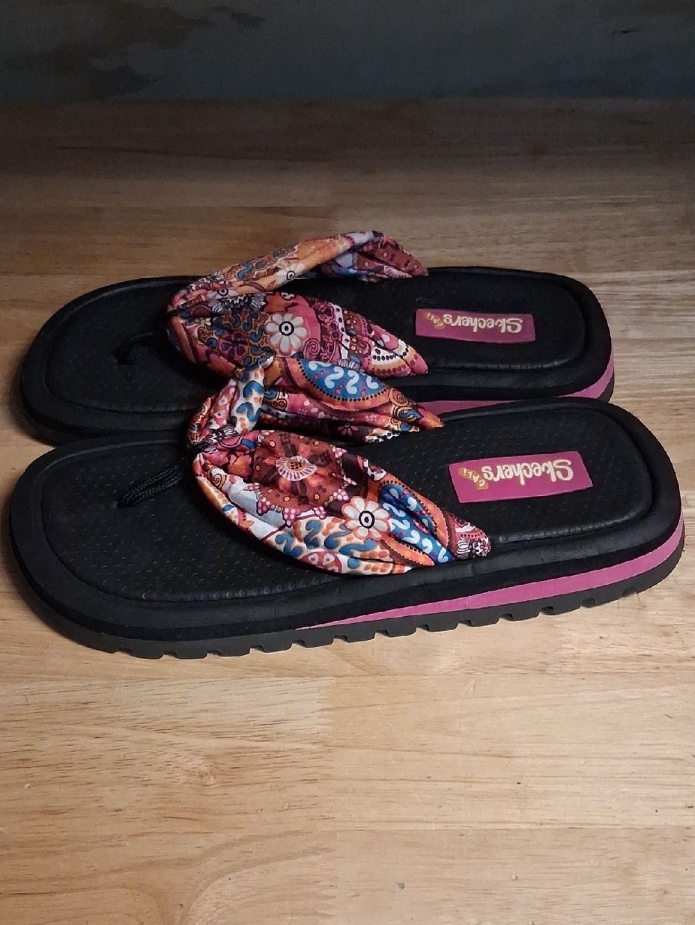 Skechers Cali Floral Flip Flops Chunky Sole Y2K Hippie Boho Beach
